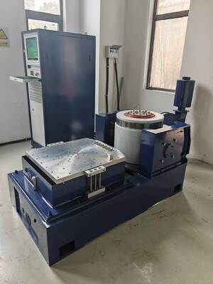 acheter Testeur de vibration aléatoire ISTA ASTM D4169 avec une force de pointe de 2200 kgf, une fréquence de 1 à 2600 Hz et une charge utile de 800 kg fabrication en ligne